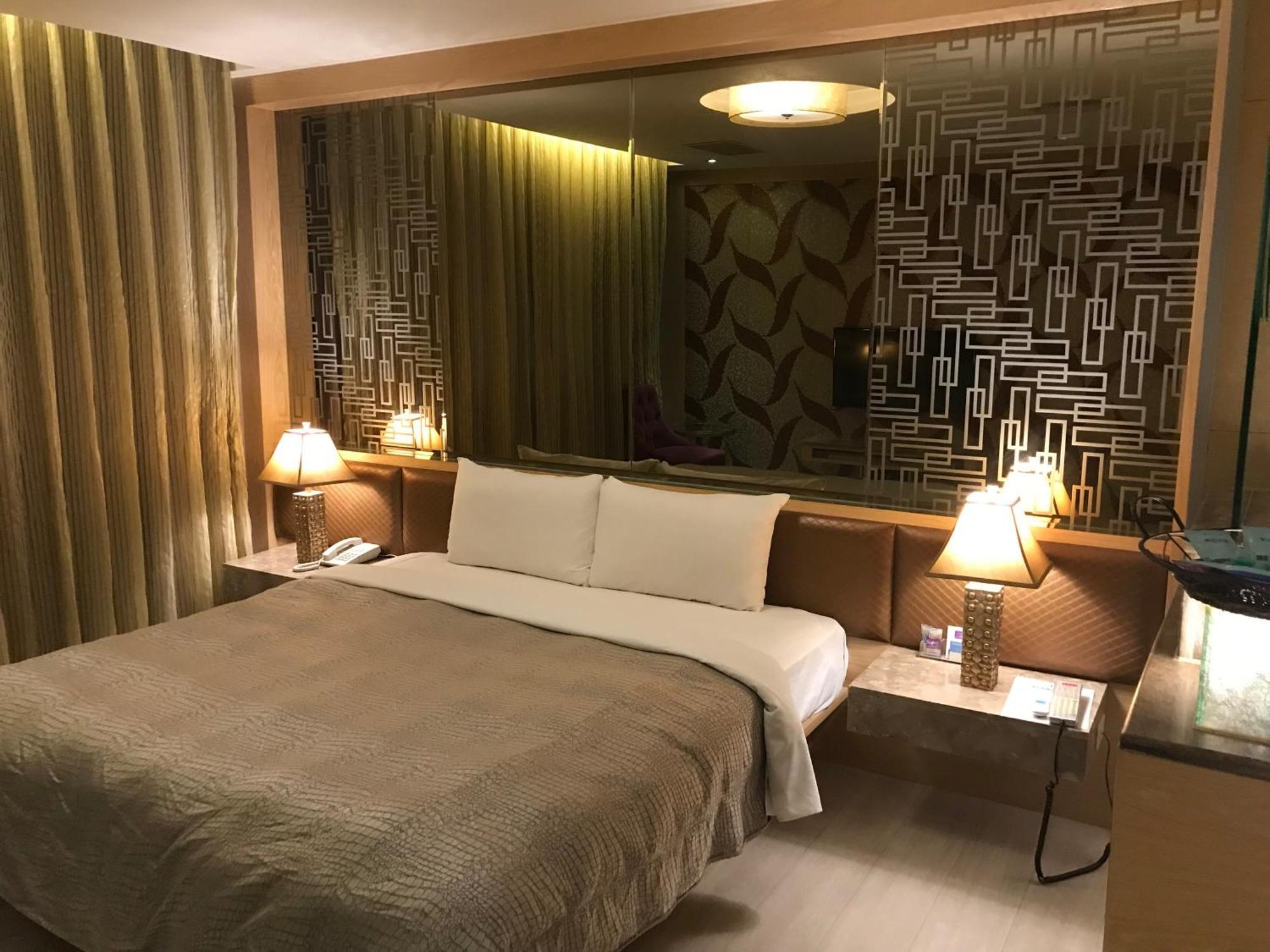 Venice Motel Kaohsziung Kültér fotó